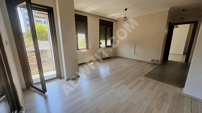 ALKAYA'DAN SUADİYE'DE SATILIK 1+1 BALKONLU BOŞ DAİRE CADDEYE 5DK