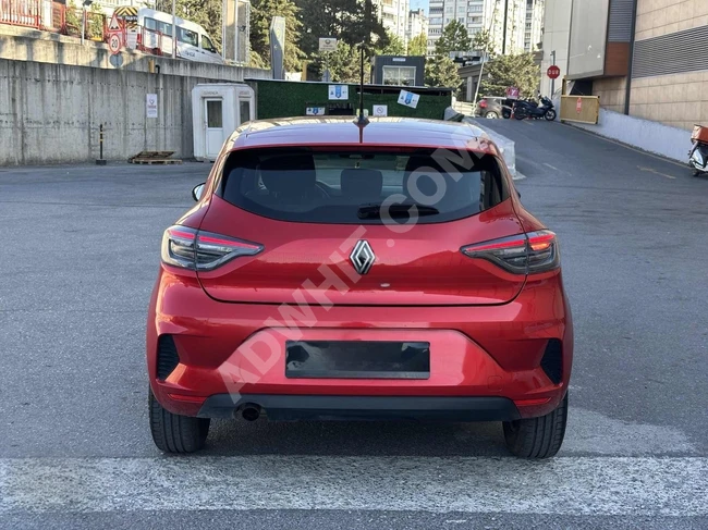 2024 RENAULT CLİO 1.0 TCE EQUİLİBRE KIRMIZI HATASIZ BOYASIZ