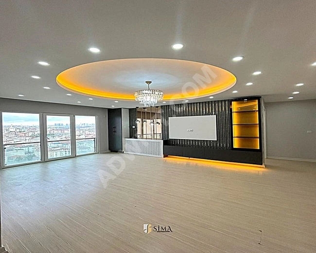 İstanbul'da çok uygun fiyata satılık süper lüks daire, site içerisinde.