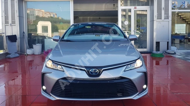 2022 çıkış 2021 TOYOTA 1.8 HYBRİD DREAM ÇOK TEMİZ.