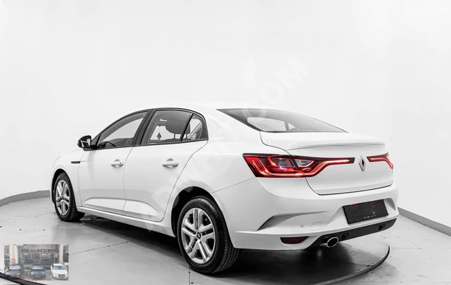 2021 ÇIKIŞLI RENAULT MEGANE 1.5 DCİ JOY EDC 80 BİN KM DE