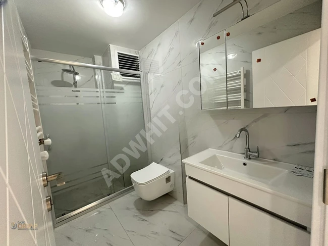 شقة فاخرة جديدة للبيع، في الطابق الثاني، صافي 80 متر مربع، مزودة بمصعد!