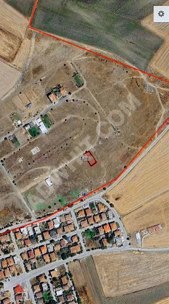 Independent land with an area of 400 square meters and a construction permit for sale in BÜYÜKKARIŞTIRAN YIRDIRIM