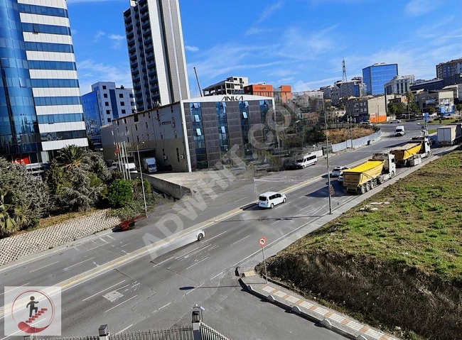 Office for rent in Prestijli Plaza, with an occupancy permit and an area of 400 square meters.