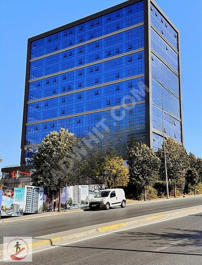 للايجار، 3450 متر مربع، قريب من نقاط المواصلات، طوابق بلازا، مع رخصة إشغال.