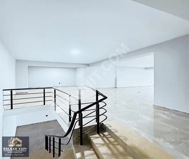YAKUPLU MAH'DE CADDE ÜZERİ 2 KATLI 350M2 KİRALIK DEV DÜKKAN