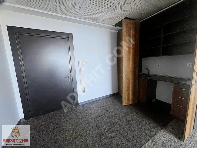 Ready office for rent with an area of 92 square meters in ŞİŞLİ NUROL TOWER