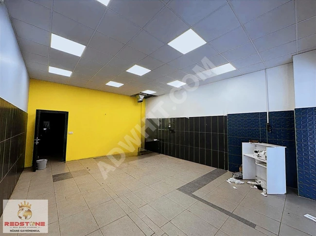 MEYDAN HALKALI SİTESİ 110 M2 DÜZ AYAK KULLANIŞLI KİRALIK DÜKKAN