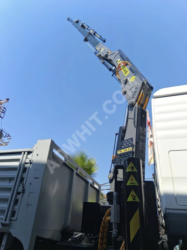 KAMYON ÜZERİ KATLANIR BOMLU MOBİL VİNÇ