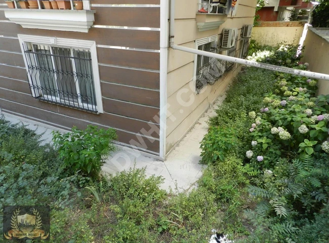 3+1 apartment on the ground floor with garden access in AVCILAR MERKEZ