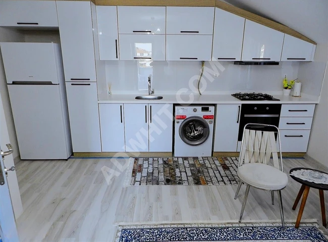 AVCILAR REŞİTPAŞA CADDESİNDE 6+2 DUBLEX AYRI GİRİŞLİ DAİRE