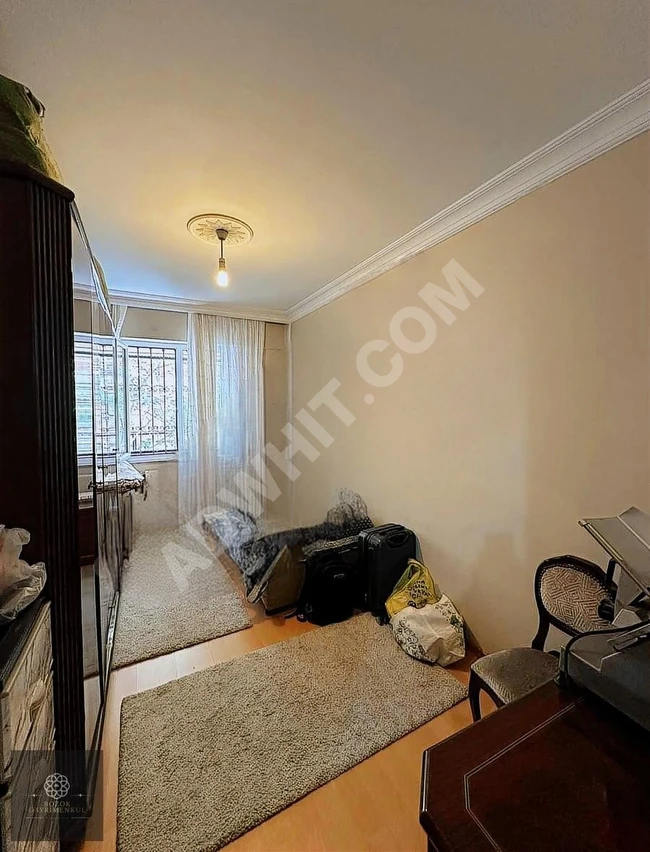 CİHANGİR'İN EN GÜZEL LOKASYONUNDA YENİ BİNADA FIRSAT DAİRE