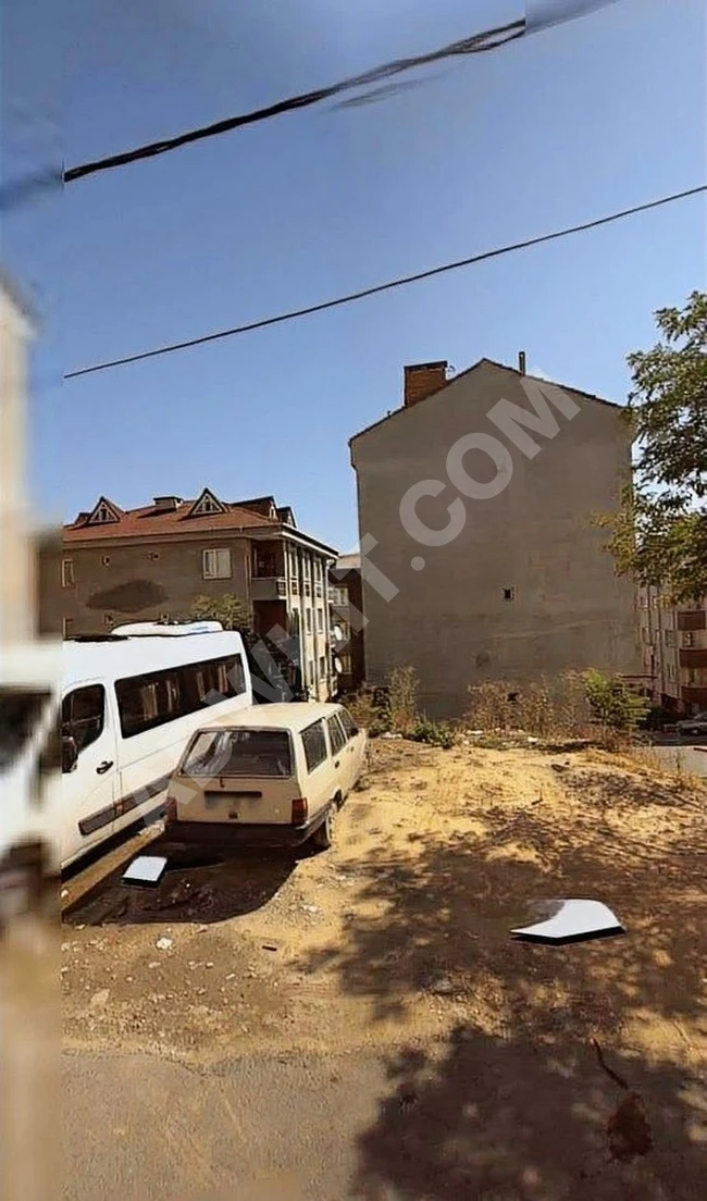 قطعة أرض مبنية بها ترخيص لبناء 10 شقق للبيع في في EYÜP حي ESENTEPE