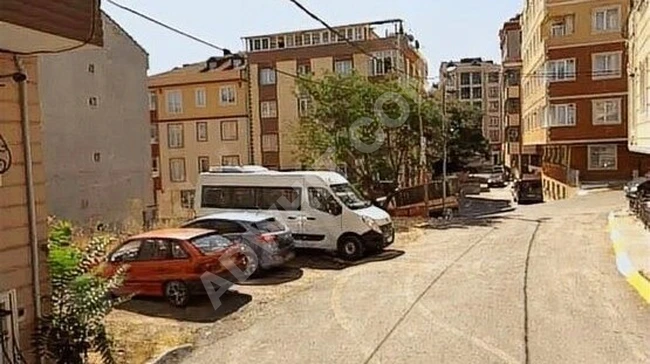 قطعة أرض مبنية بها ترخيص لبناء 10 شقق للبيع في في EYÜP حي ESENTEPE