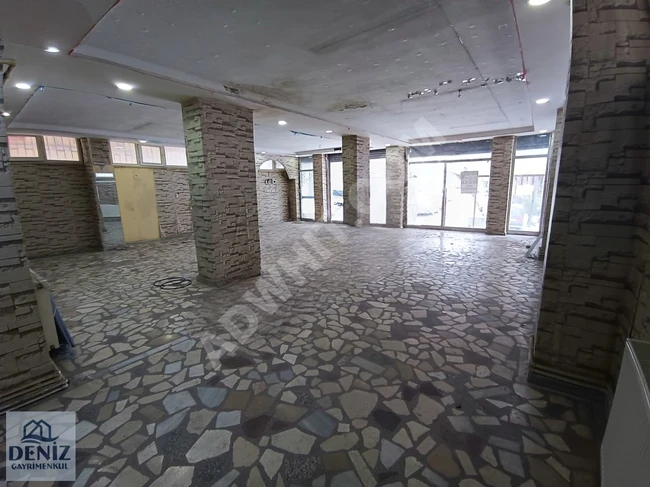 محل بمساحة 250 متر مربع مناسب كمستودع أو متجر أو ماركت.