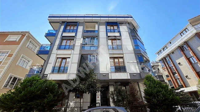دوبلكس 4+2 للبيع في KÜÇÜKÇEKMECE - حي YENİMAHALLE