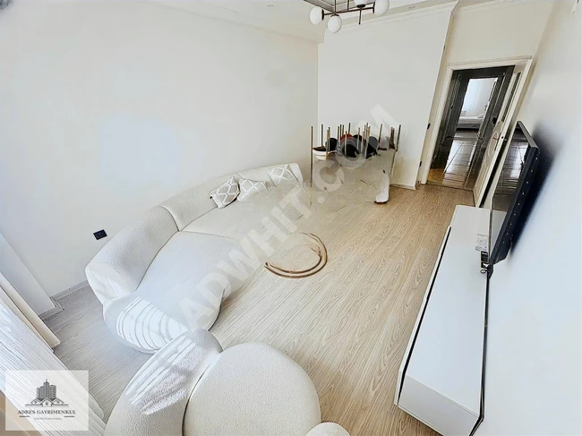 2+1 apartment next to transportation, with an area of 90 square meters, partially furnished in İSLAMBEY ORDU street.