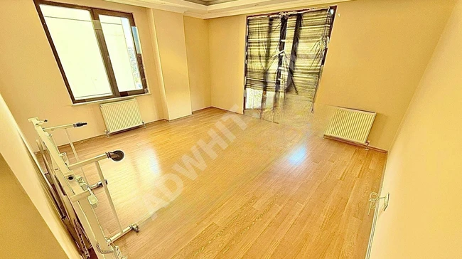 Luxury apartment 2+1 for sale next to VIALAND shopping mall, inside a residential complex with parking spaces, third floor.