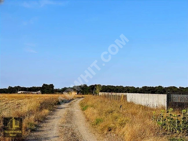 قطعة أرض للبيع بمساحة 2086 متر مربع داخل القرية في SARAY EDİRKÖY