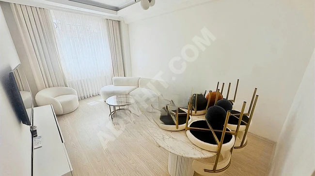 2+1 apartment next to transportation, with an area of 90 square meters, partially furnished in İSLAMBEY ORDU street.