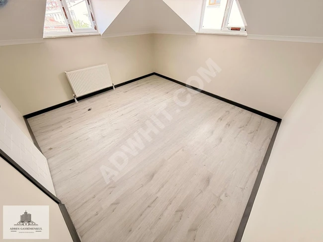 4+1 duplex in a new building, with a parking space and an elevator, fifth floor, with an area of 150 square meters.