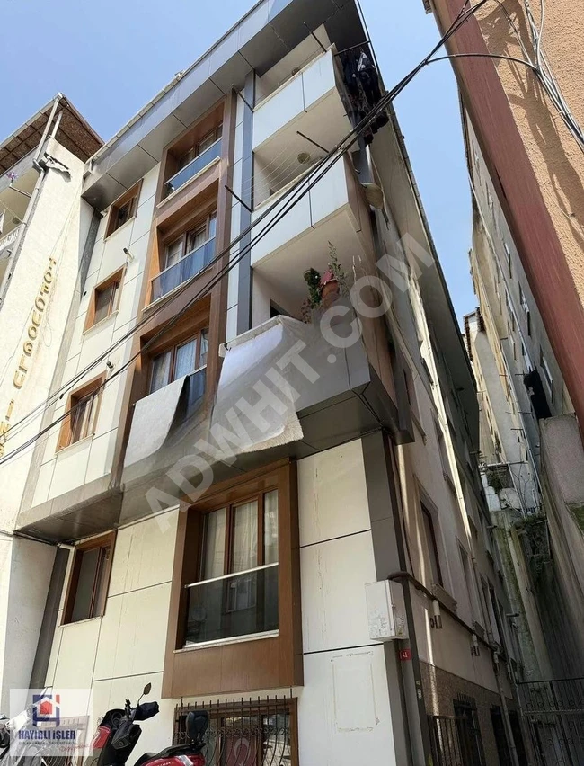 Duplex apartment for sale, divided 3+2, on MUHTARLIK Street.