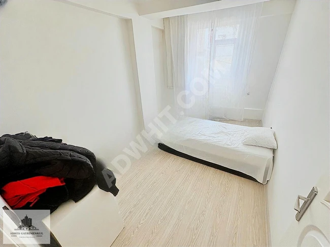 2+1 apartment next to transportation, with an area of 90 square meters, partially furnished in İSLAMBEY ORDU street.