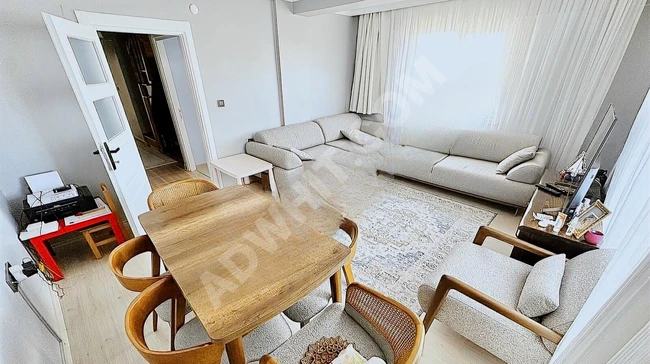Duplex 4+1 on ÇIRÇIR main street, close to the metro, first floor, 160 square meters