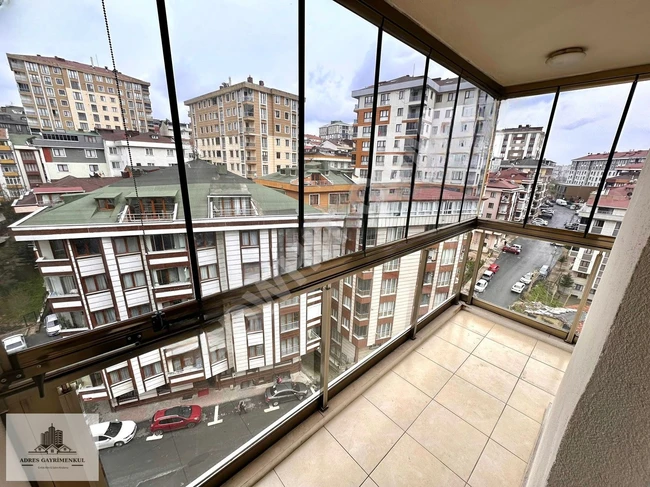 شقة للإيجار بالطابق السادس 2+1 في مجمع İLKEPARK EVLERİ مع مسبح وأمن