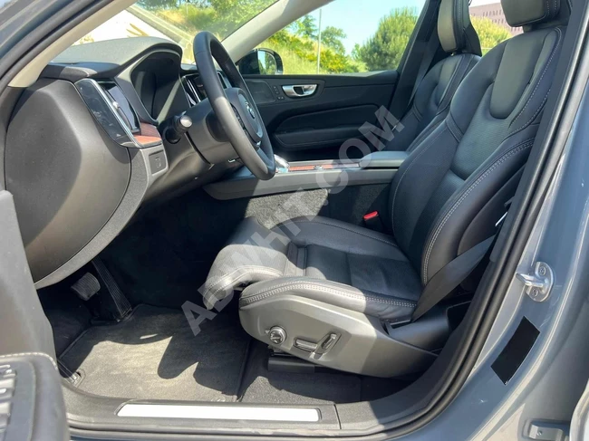 2023 VOLVO XC60 PLUS DARK HATASIZ BOYASIZ ORJİNAL 30.000 KM'DE