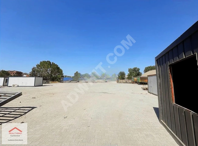 Commercial land for rent with a building permit in SAMANDIRA