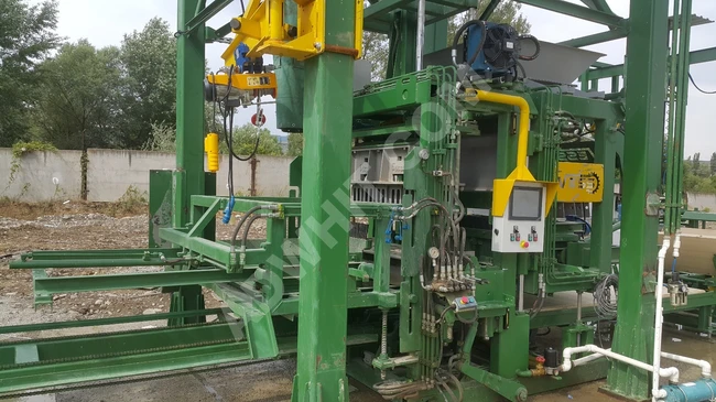 Automatic block, interlock, and concrete production machine – $245,000