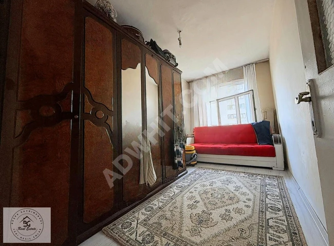 BAĞCILAR YILDIZTEPE 'DE SATILIK GENİŞ 2+1 DAİRE