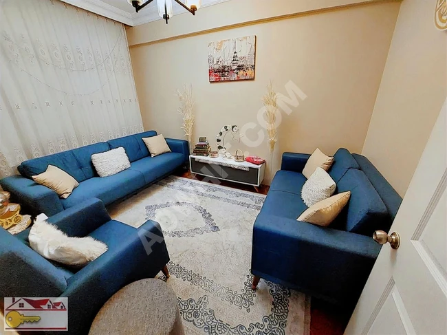 MUCİZE EMLAKTAN BAHÇELİEVLERDE 19 YILLIK BİNADA 3+1 (140m2)DAİRE