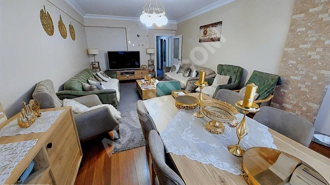 MUCİZE EMLAKTAN BAHÇELİEVLERDE 19 YILLIK BİNADA 3+1 (140m2)DAİRE