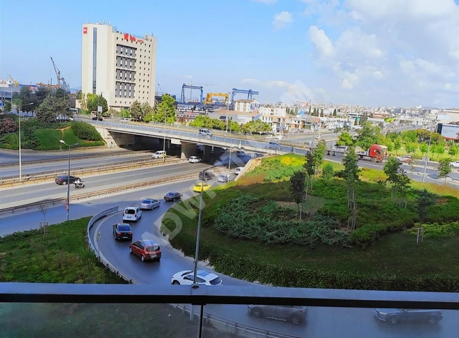 VEMA TUZLA'DA E5 CEPHELİ OFİS KULLANIMINA UYGUN 1+1 SATILIK