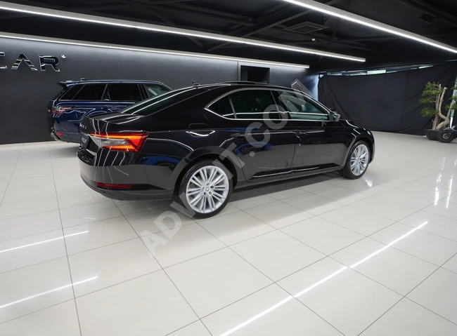HANCAR 2023 SKODA SUPER B -CAM TAVAN-SOĞUTMA-5 BÖLGE-ARKA ISITMA