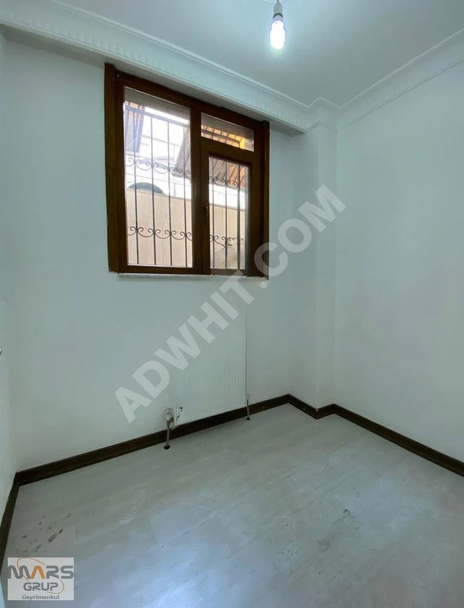 2+1 apartment for rent in a new building, central location, in MEHTERÇEŞME