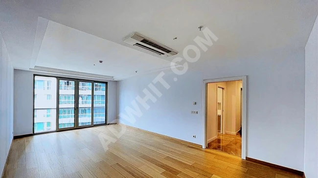 For sale: 3+1 empty apartment for sale overlooking the pool and inside the complex, new in VADİSTANBUL TERAS.