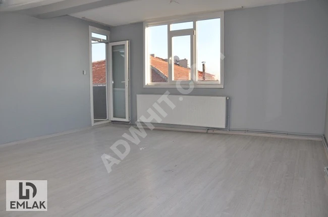 شقة دوبلكس للإيجار 3+2 بمساحة 170 متر مربع بجانب شارع Ormanlı