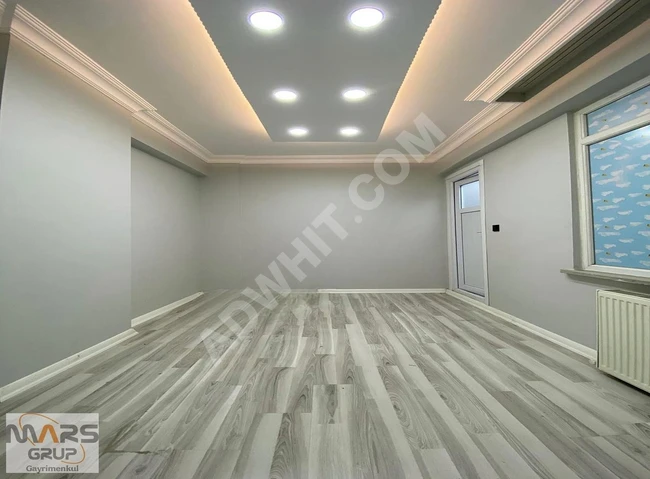 TEM'E KOMŞU MERKEZİ KONUMDA MASRAFSIZ LÜKS DEKORLU 2+1 SATILIK !