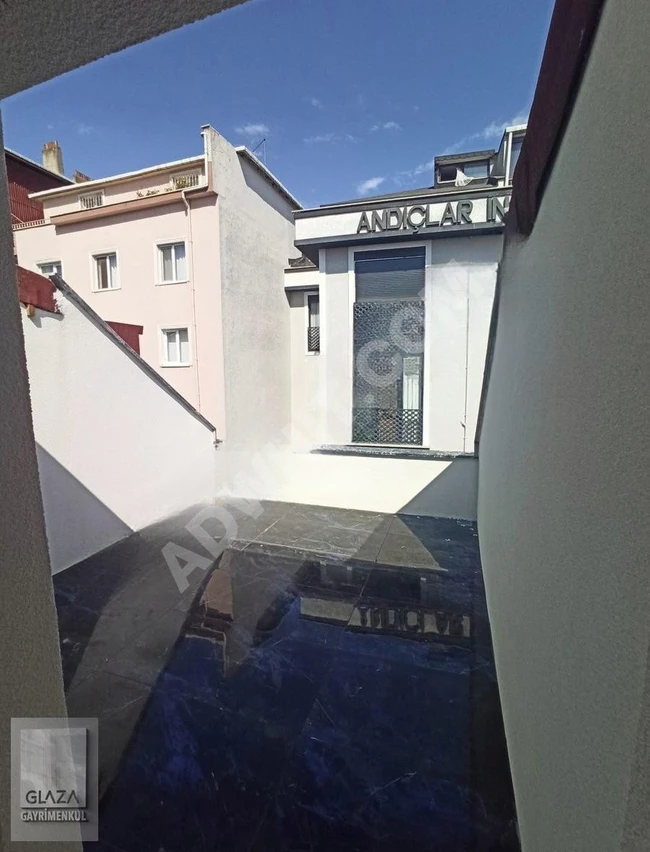 ÜSKÜDAR FERAH MAHALLESİNDE YENİ BİNA TERASLI DUBLEKS 3+1 DAİRE