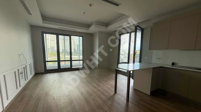 AĞAOĞLU MASLAK 1453 2+1 SATILIK DAİRE GÜNCEL KİRACILI ÖNÜ AÇIK