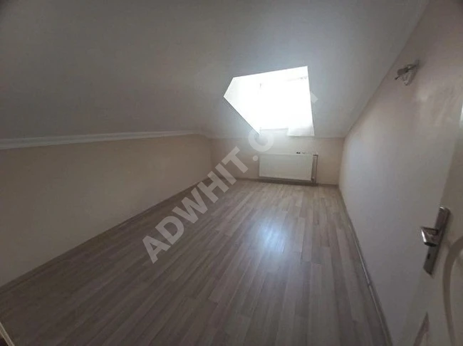 ÇELİKTEPEDE GENÇ BİNADA ÇİFT TUVALETLİ 3+1 DUBLEKS DAİRE