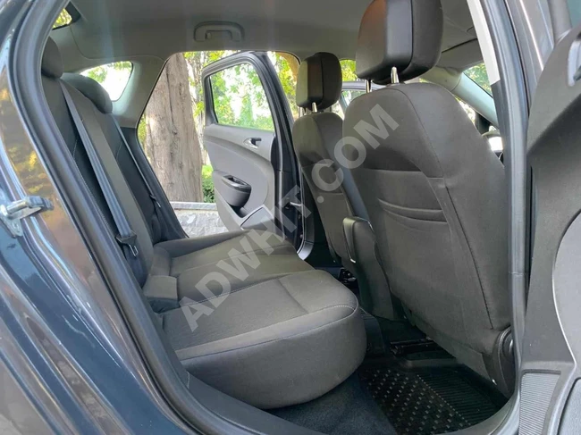DİZEL OTOMATİK ÖZEL RENK SADECECE 140 BİNDE TEMİZ AİLE ARACI