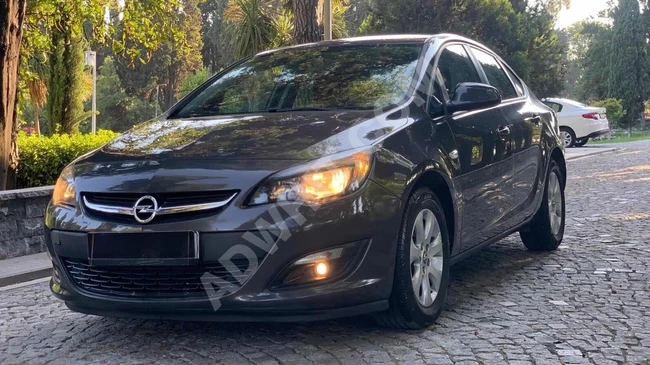 DİZEL OTOMATİK ÖZEL RENK SADECECE 140 BİNDE TEMİZ AİLE ARACI