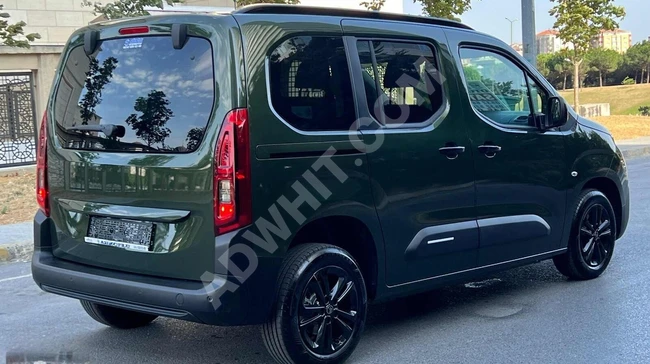 2025 MODEL BERLİNGO 1.5 BLUE HDI MAX % 20 FATURALI LANSMAN RENK