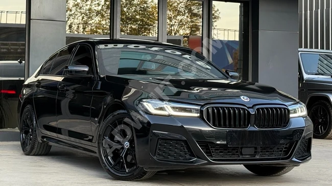 BOYASIZ 2023 BMW 520i EDITION M SPORT+SHADOW+OTONOM+LAZER FAR FL