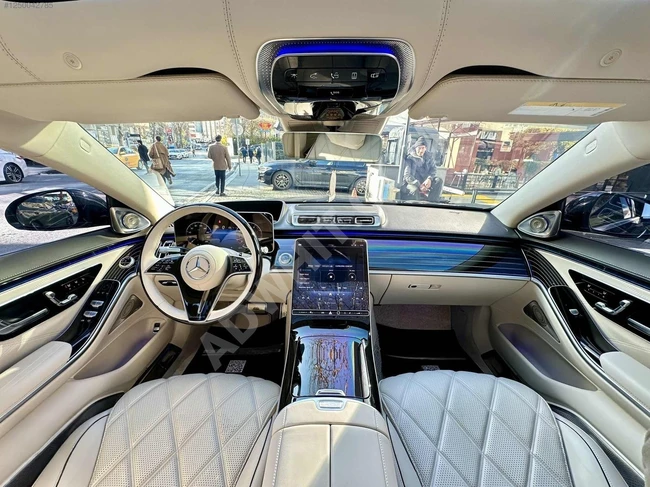 UNIVERSAL AUTO - MERCEDES-BENZ MAYBACH S680 V12 - 4D BURMESTER