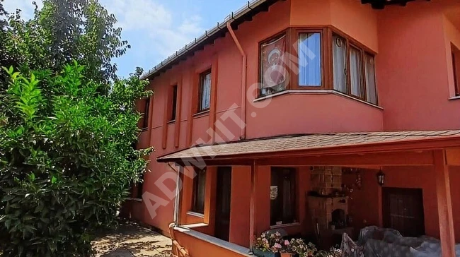 Triplex villa in a residential compound with a view in KOCAELİ KARAMÜRSEL
